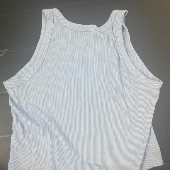 Old Navy Light Blue Crop Top - Picture 2 of 3